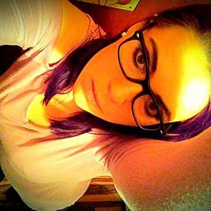 Meet your Posher, Elizabeth